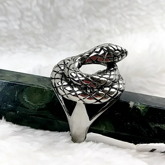 Serpent Snake Ring Hypoallergenic Unisex - Picture 6 of 15